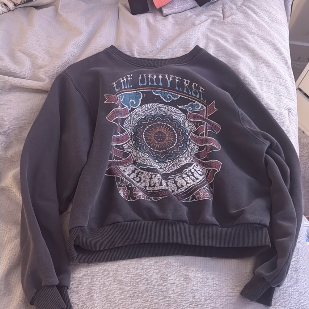 Hollister Gray Graphic Sweatshirt
